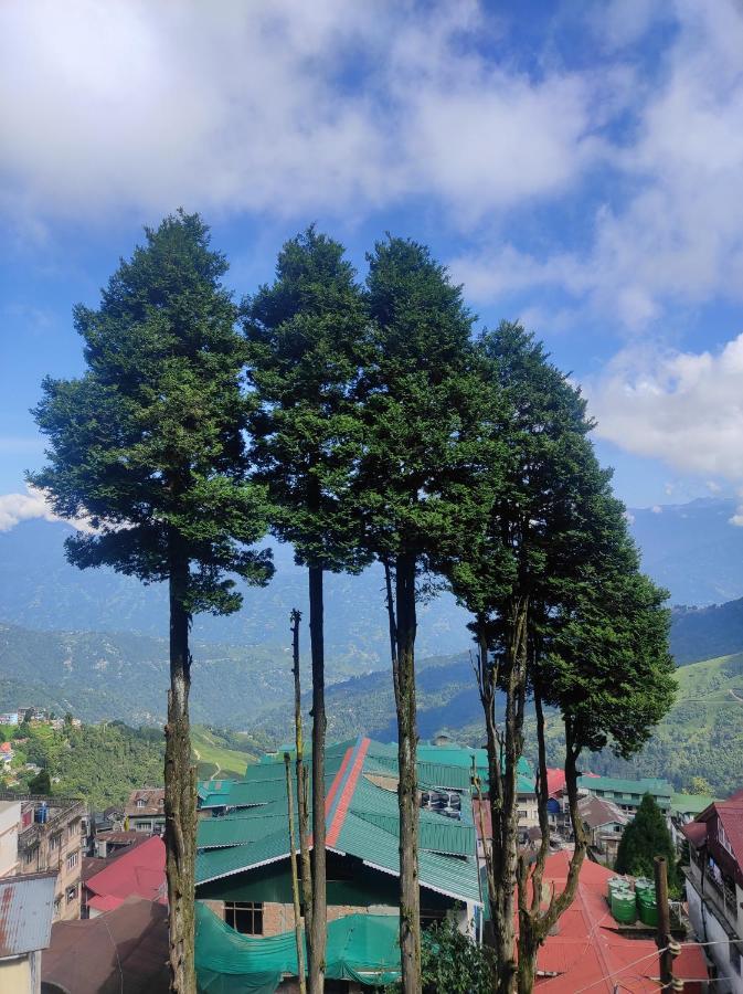 Wind Home Darjeeling- Budget Hotel Near Mall Дарджилинг Экстерьер фото