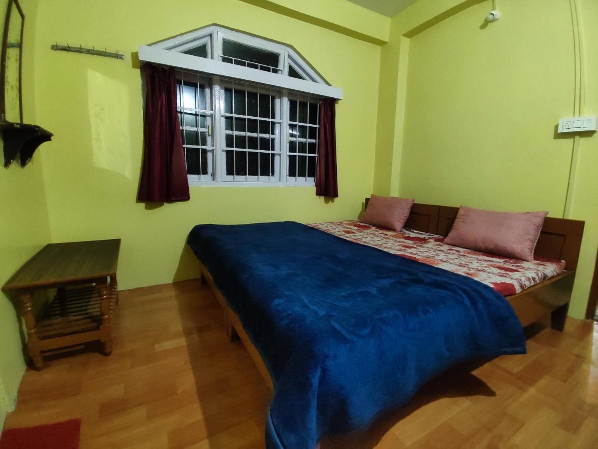 Wind Home Darjeeling- Budget Hotel Near Mall Дарджилинг Экстерьер фото
