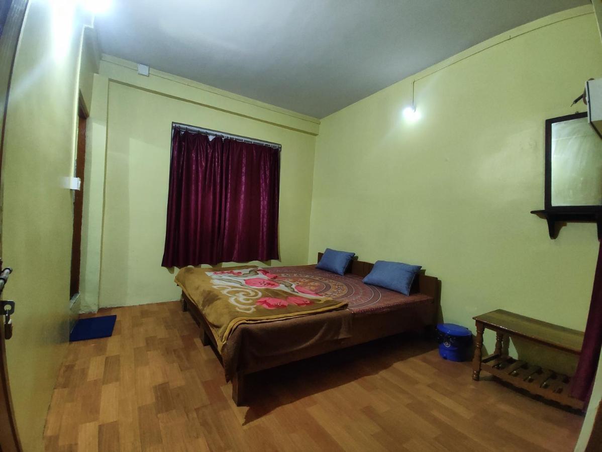 Wind Home Darjeeling- Budget Hotel Near Mall Дарджилинг Экстерьер фото