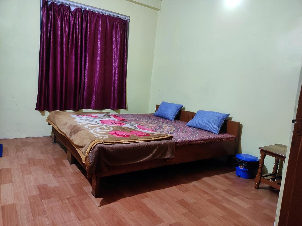 Wind Home Darjeeling- Budget Hotel Near Mall Дарджилинг Экстерьер фото