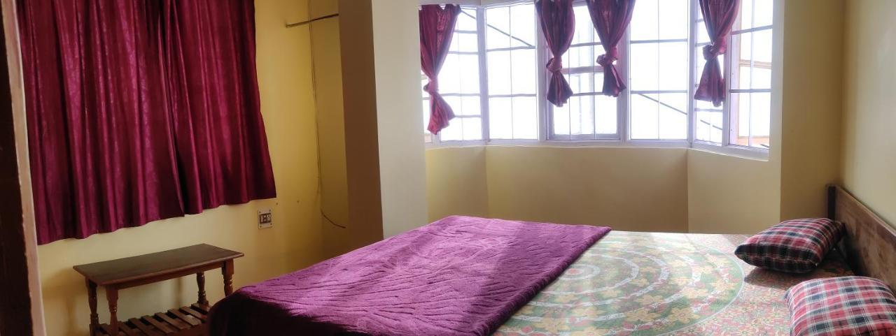 Wind Home Darjeeling- Budget Hotel Near Mall Дарджилинг Экстерьер фото