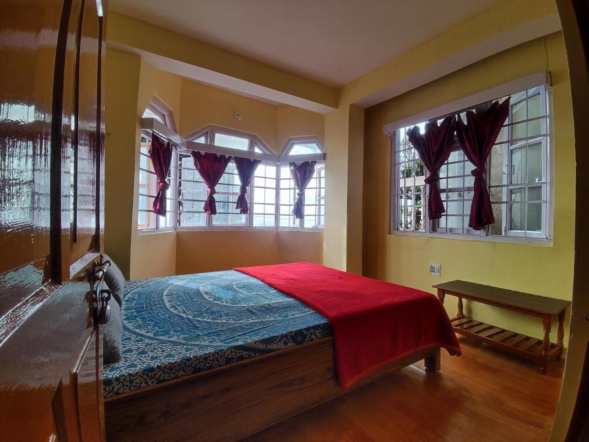 Wind Home Darjeeling- Budget Hotel Near Mall Дарджилинг Экстерьер фото