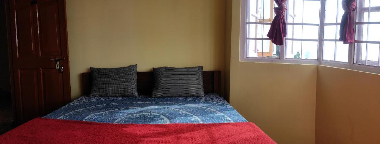 Wind Home Darjeeling- Budget Hotel Near Mall Дарджилинг Экстерьер фото