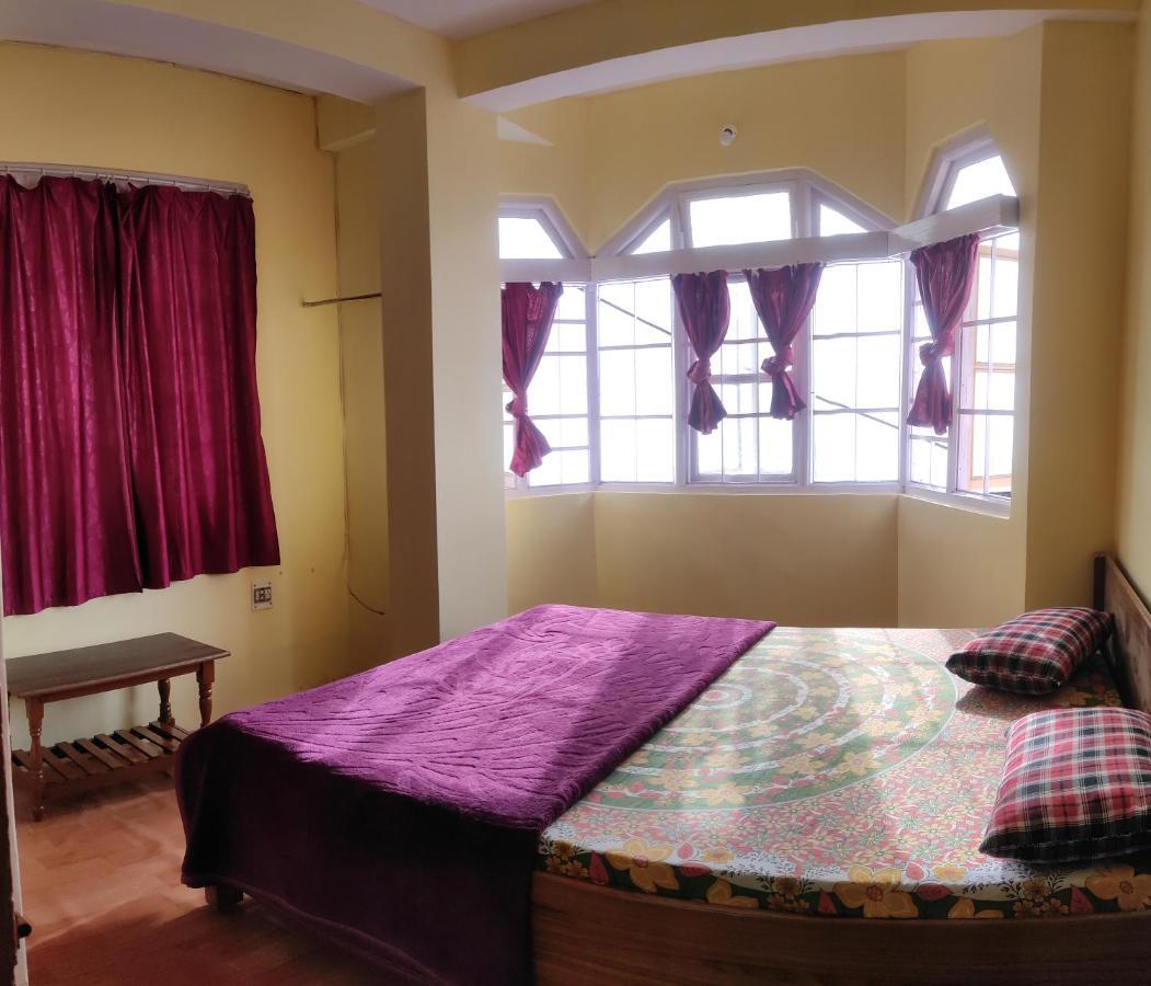 Wind Home Darjeeling- Budget Hotel Near Mall Дарджилинг Экстерьер фото