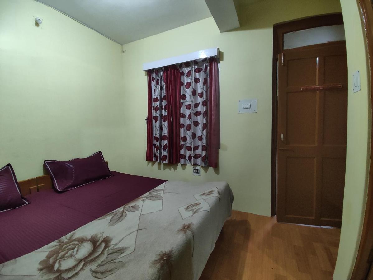 Wind Home Darjeeling- Budget Hotel Near Mall Дарджилинг Экстерьер фото