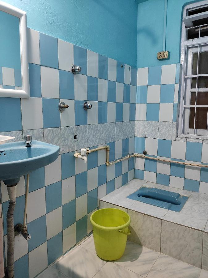 Wind Home Darjeeling- Budget Hotel Near Mall Дарджилинг Экстерьер фото